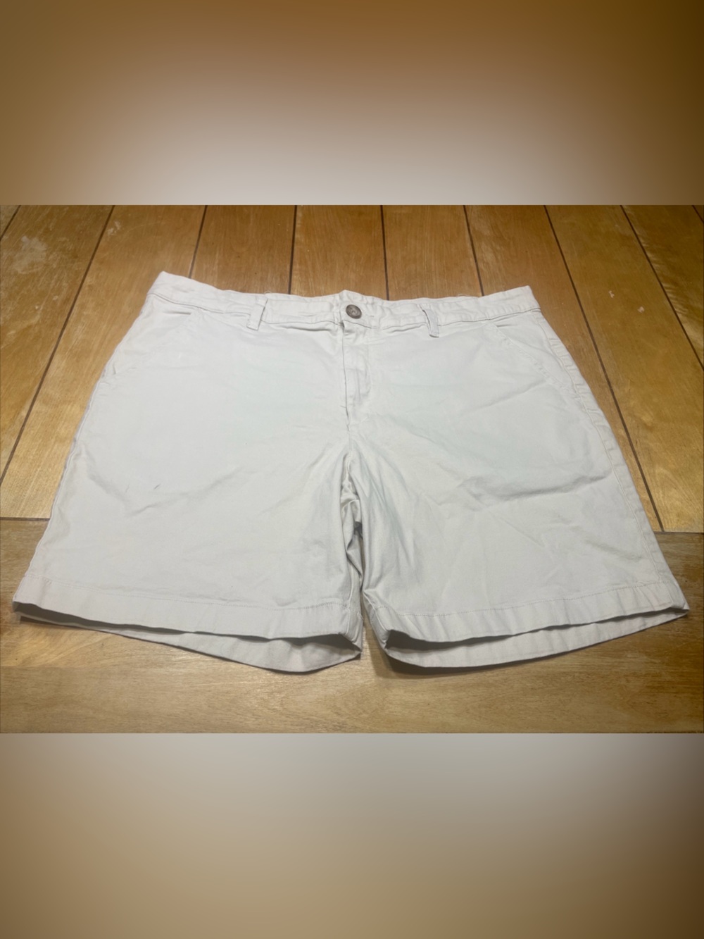 Chubbies Boomshahalaka Shorts Size 38 Color Beige with 7” Inseam Regular Fit